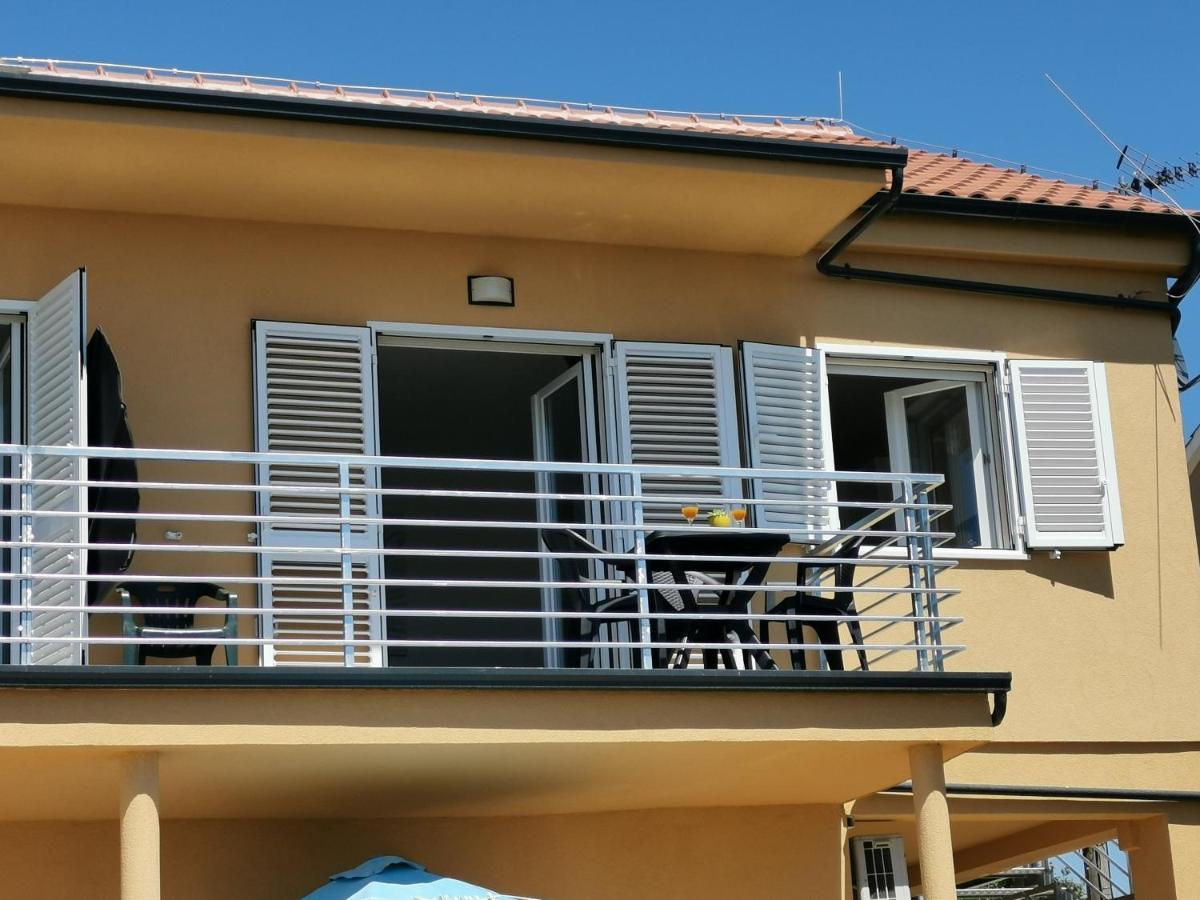 Blue Apartment Privlaka  Kültér fotó